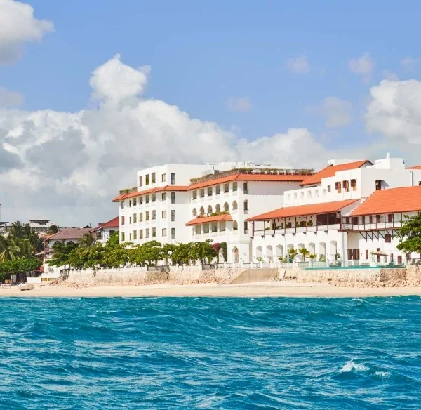 Private Roundtrip Transfers to Stone Twon City Attractions