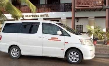 Private Roundtrip Transfers to Stone Twon City Attractions